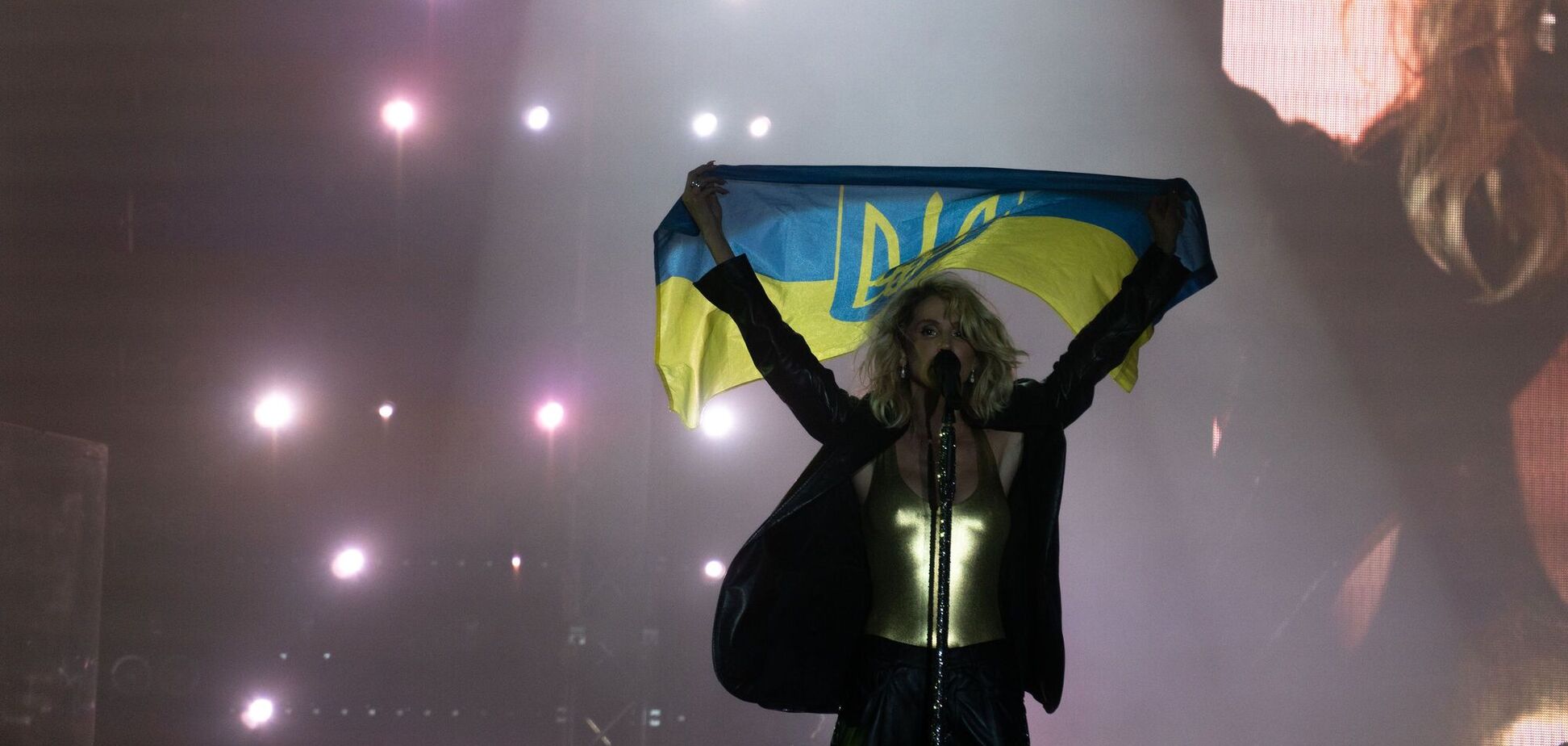 Моя Украина –  воплощение силы, веры и мужества: Лобода показала визуализацию благотворительного тура