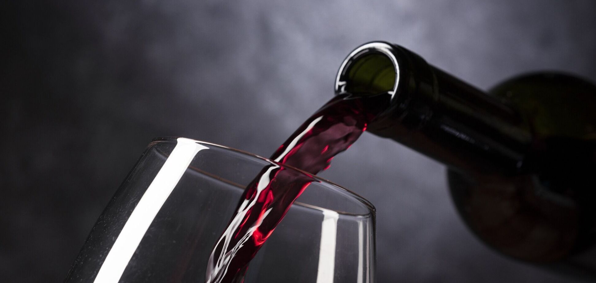 Як можна використати залишки вина: виливати не варто 