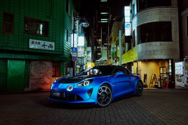 Alpine показал новое 'заряженное' купе A110 R