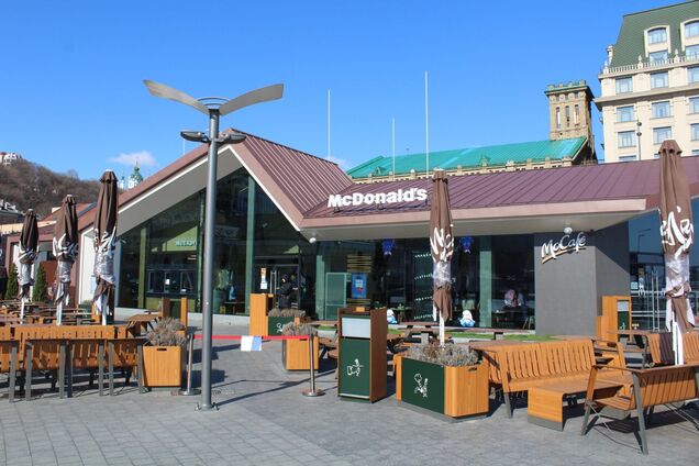 McDonald's на Поштовій площі знову працює