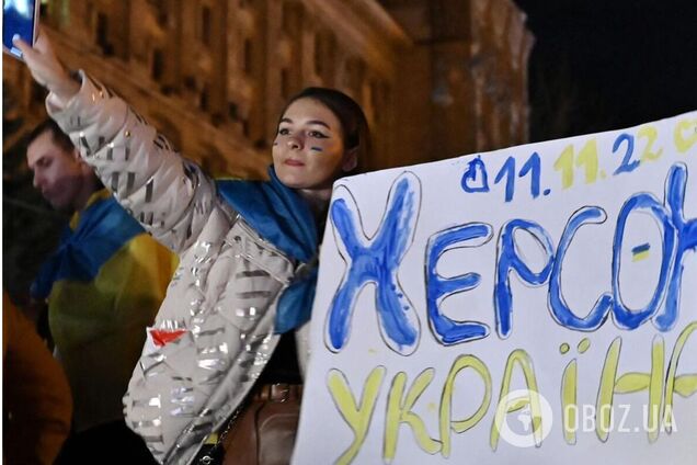 'Оккупанты сбежали из Херсона благодаря силе наших людей': Зеленский в третью годовщину освобождения города отметил подвиг защитников Украины