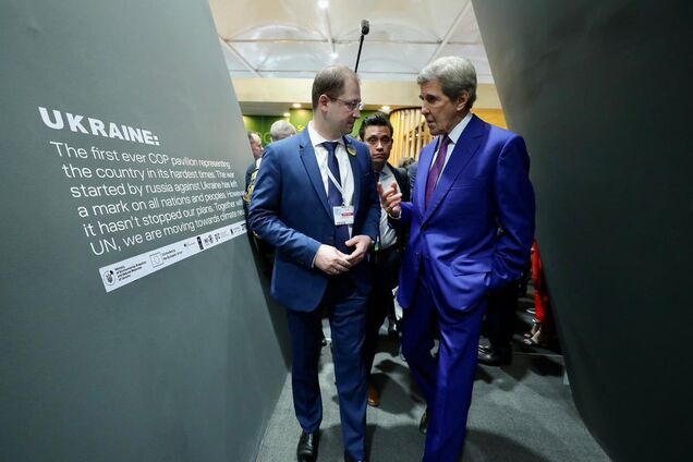 Нэнси Пелоси, Джон Керри и глава USAID посетили украинский павильон на COP-27, организованный Минокружением, ДТЭК и UNITED24