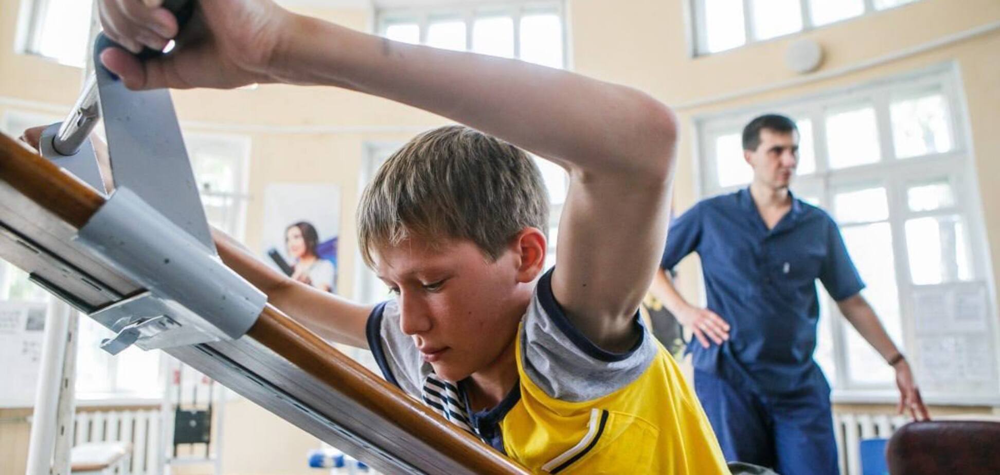 Фонд Ахметова поможет детям, получившим физическую травму в результате войны