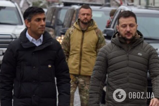 Зеленский и Риши Сунак посетили выставку уничтоженной военной техники на Михайловской площади в Киеве. Видео