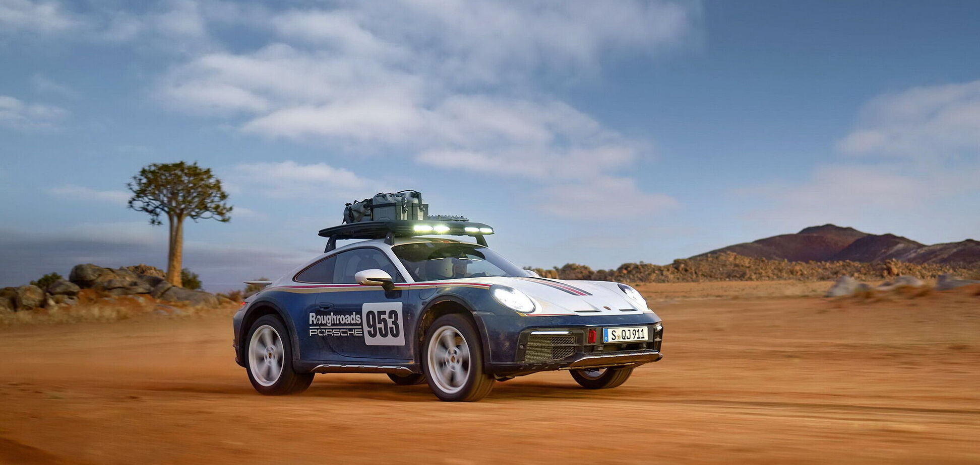 Porsche презентував новий спорткар 911 Dakar