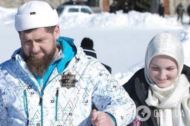 22-летняя дочь Кадырова получила орден Ахмата Кадырова, являющийся высшей наградой Чечни. Фото