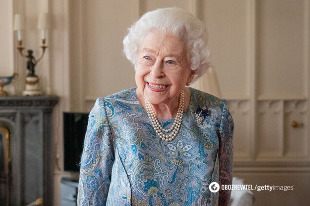 Єлизавета ІІ могла померти від раку кісткового мозку, який приховувала, — королівський біограф