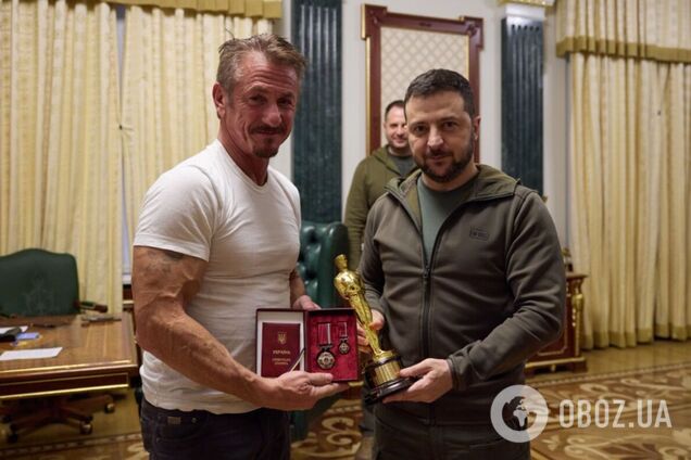 Шон Пенн привез в Украину свой 'Оскар', а на Аллее смелости появилась его звезда: подробности нового визита актера в Киев