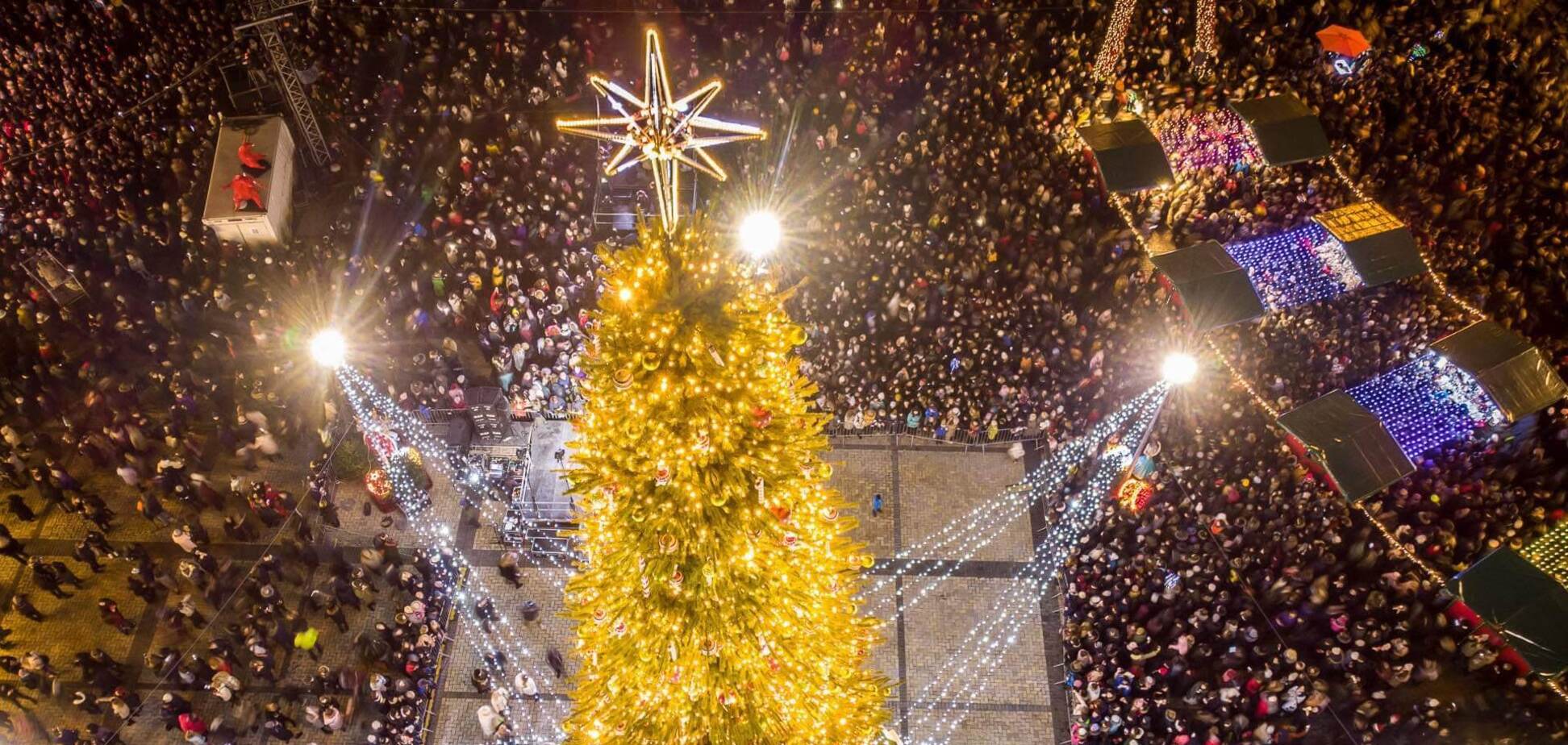 Киевляне поддержали идею отказа от установки новогодней елки