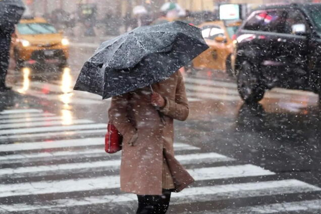 Синоптики прогнозують дощ з переходом в мокрий сніг
