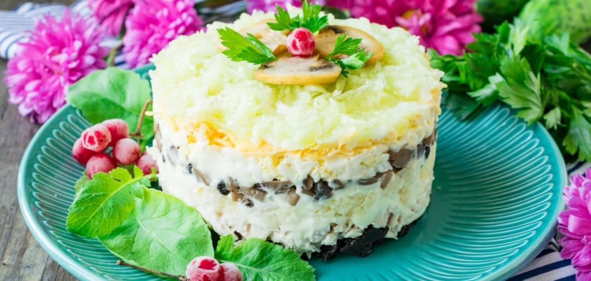 'Мимоза' по-новому: что добавить в салат для интересного вкуса