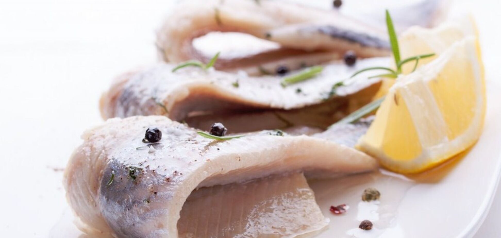 Домашняя маринованная сельдь: как вкусно и бюджетно засолить рыбу