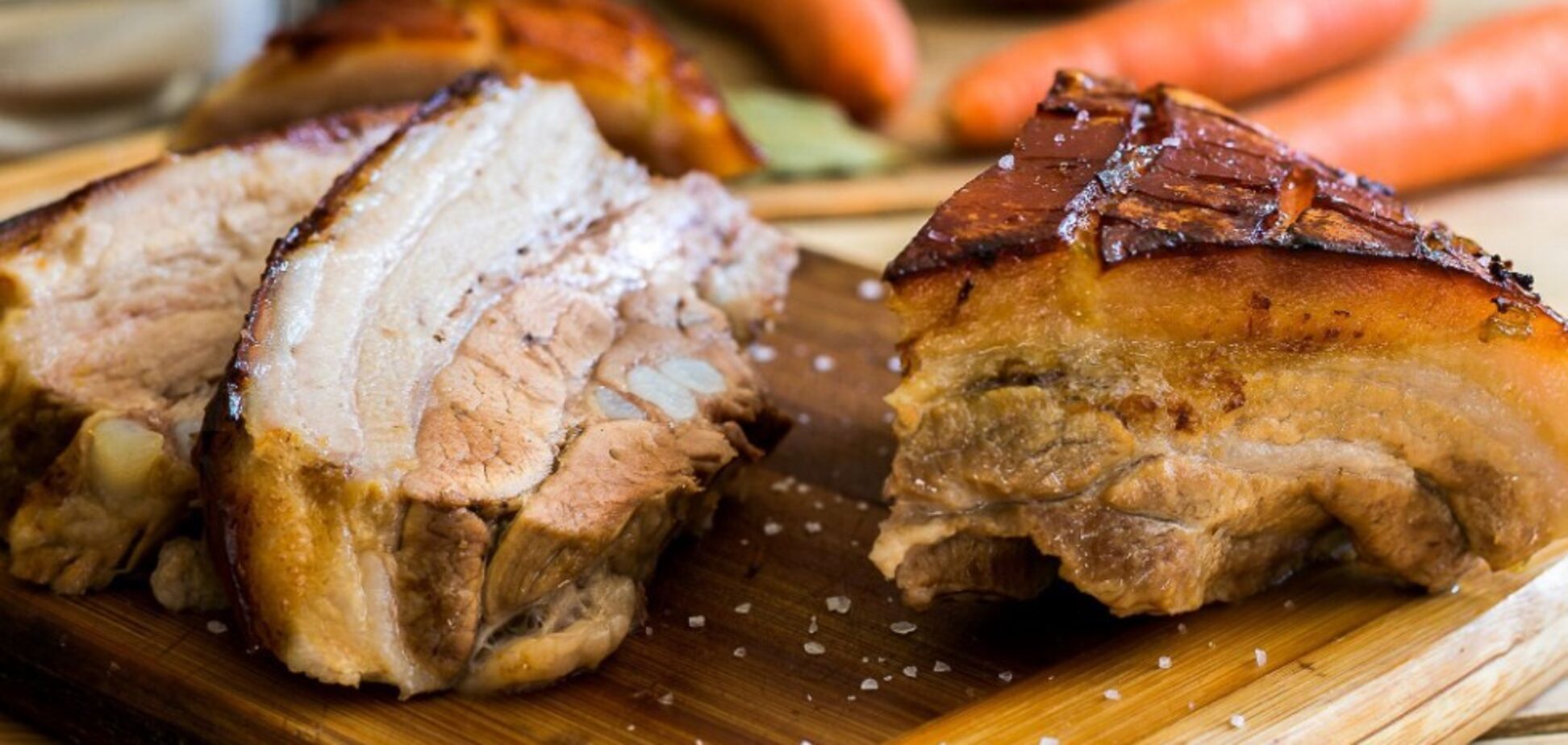 Соковита та ароматна підчеревина: як правильно запекти м`ясо в духовці