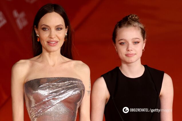 16-летняя дочь Анджелины Джоли и Брэда Питта побрила голову: раньше она просила называть себя Джоном. Фото