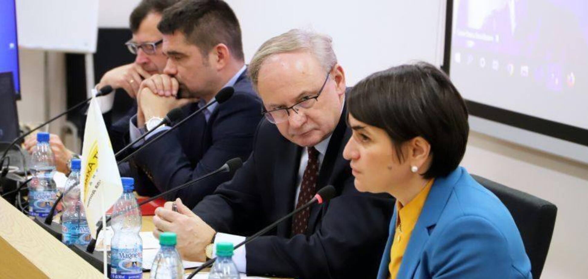 Фонд Рината Ахметова принял участие в панельной дискуссии по теме исторической памяти в условиях информационной войны