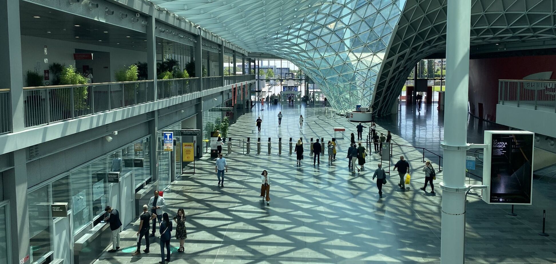 Искусство дизайна глазами Salone Del Mobile, или Почему вам точно нужно увидеть эту выставку своими глазами