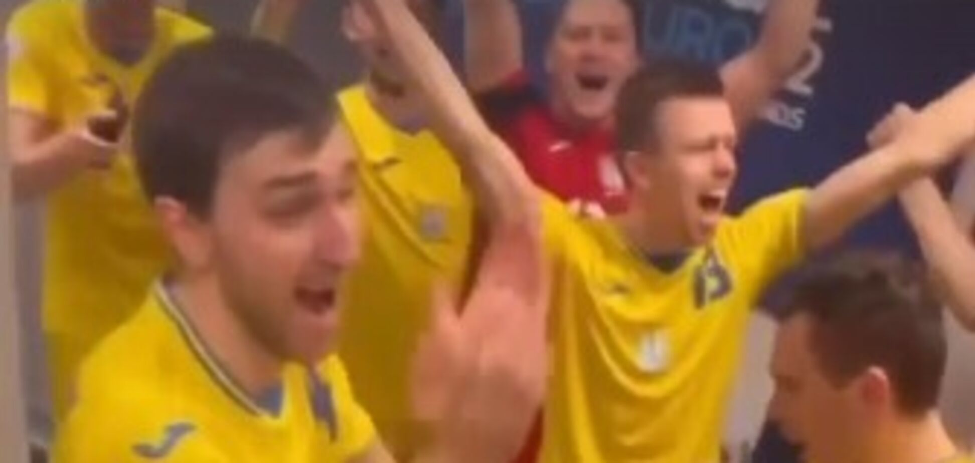 Українські футзалісти заспівали ''Червону руту'' після виходу у півфінал Євро-2022
