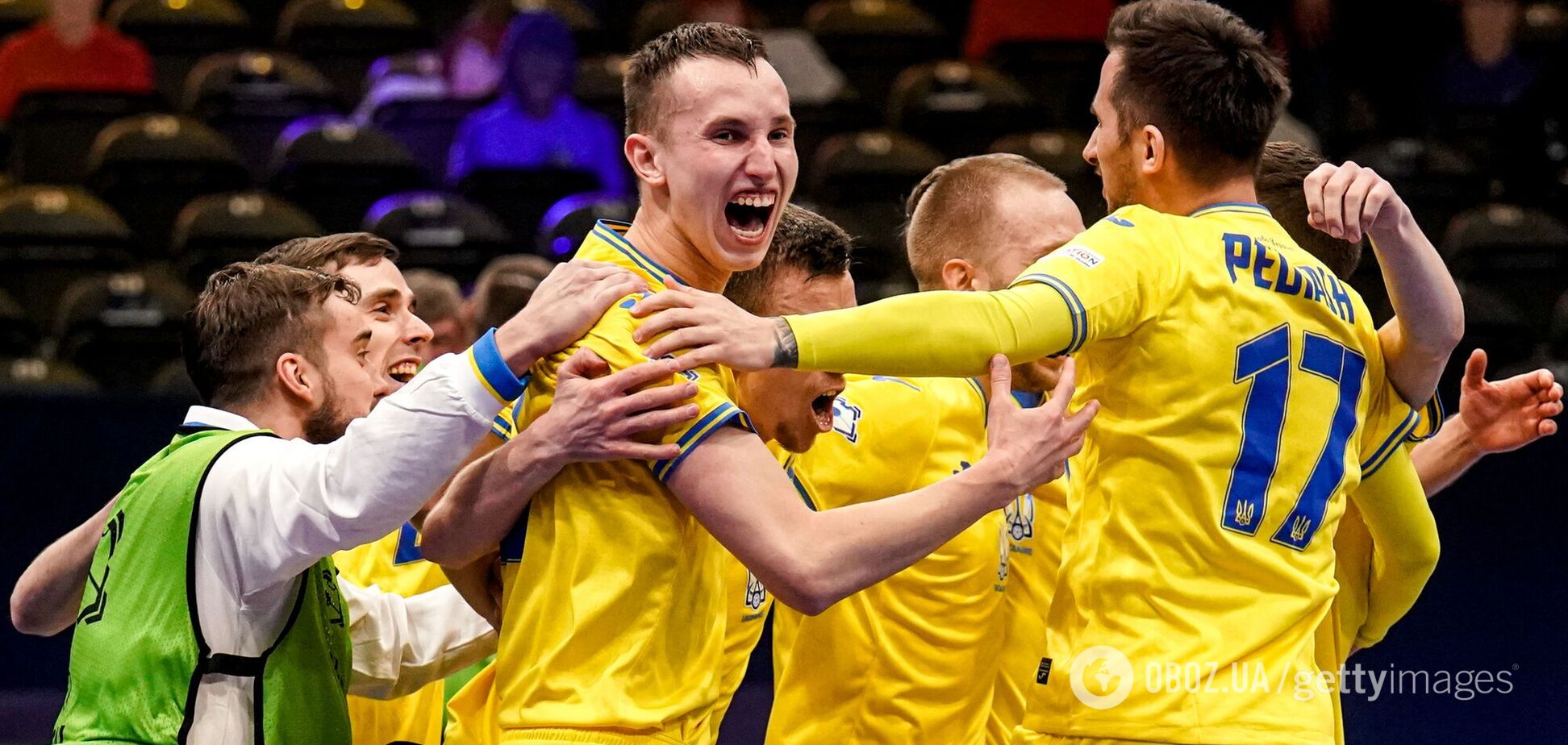 Украинские футзалисты ярко спели 'Червону руту' после выхода в полуфинал Евро. Видео