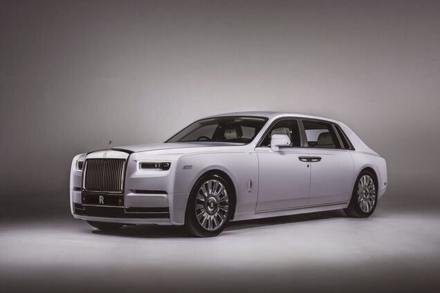 Rolls-Royce показав унікальний Phantom Orchid