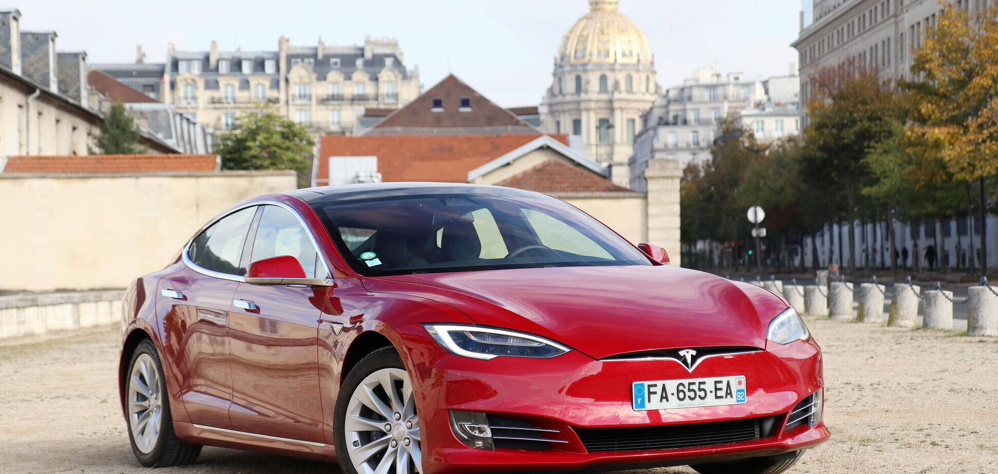 Tesla Model S виявилася ненадійним електромобілем