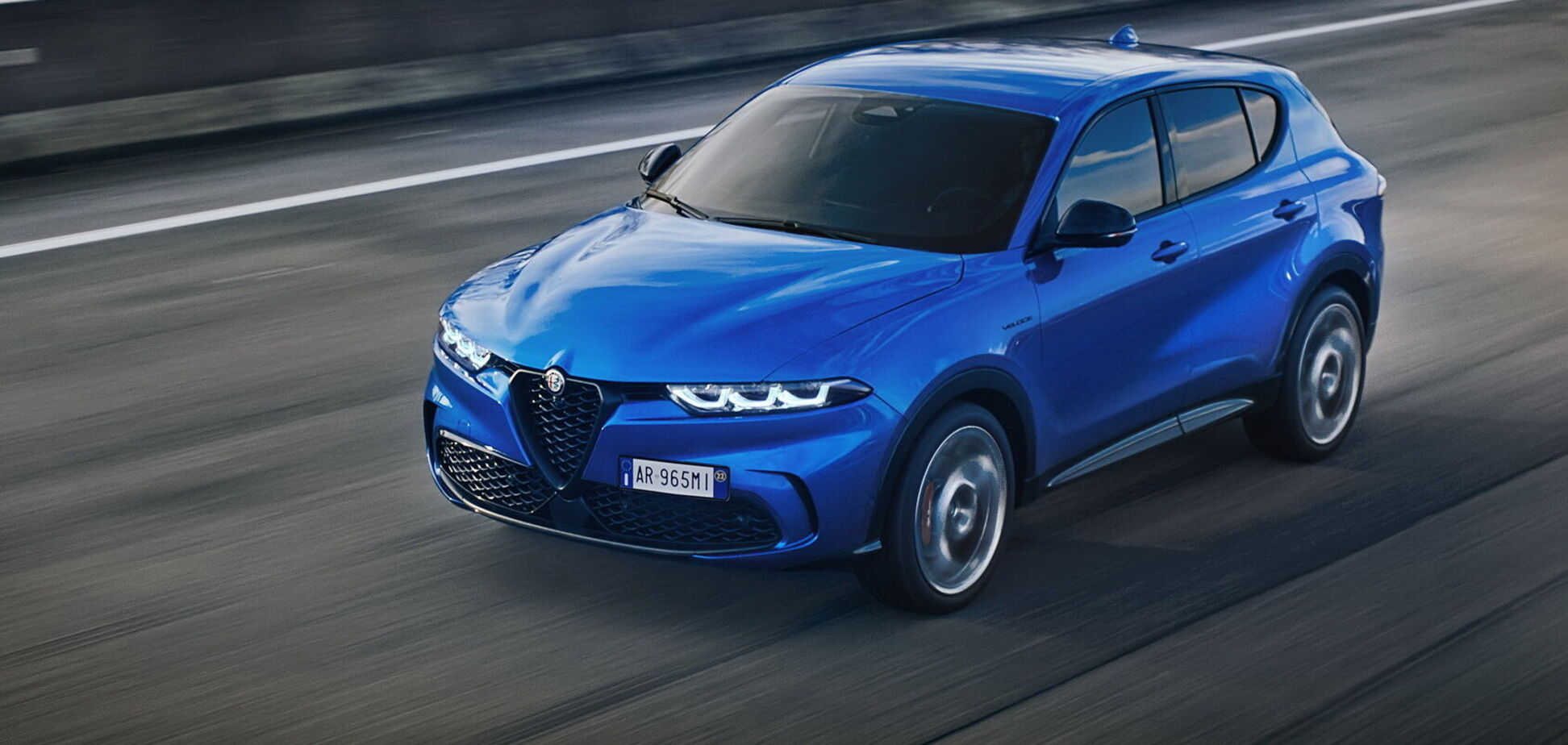 Alfa Romeo показала серійний кросовер Tonale