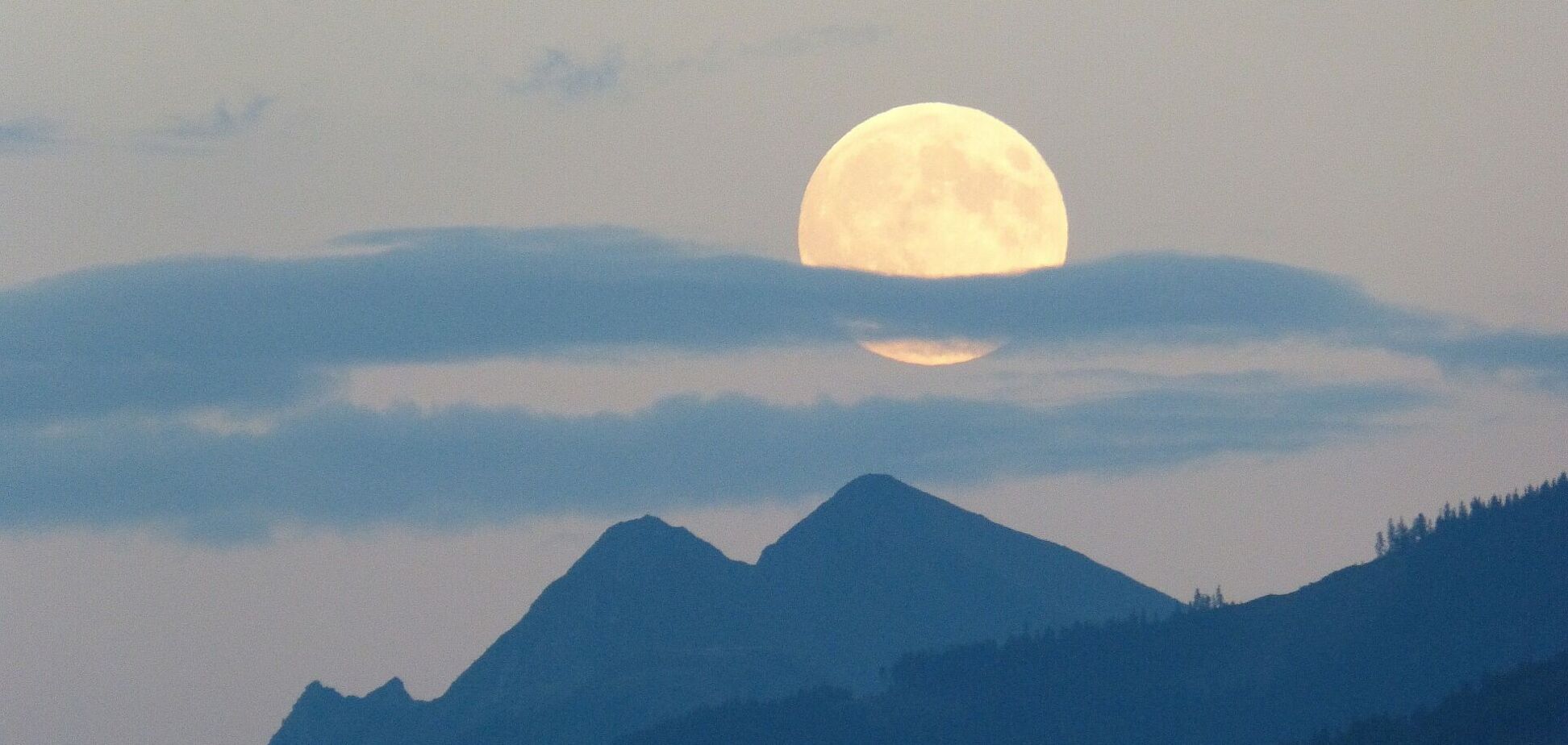 Лунный календарь на март 2022