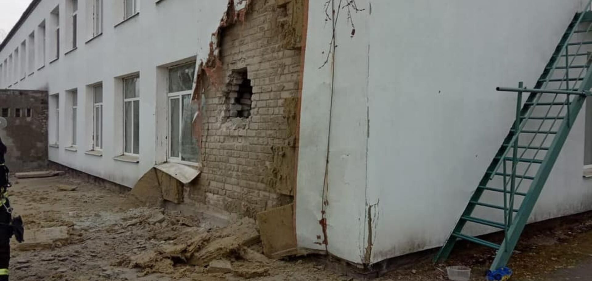 Обстріли населених пунктів на Донбасі: такого масштабу не було з 2017 року
