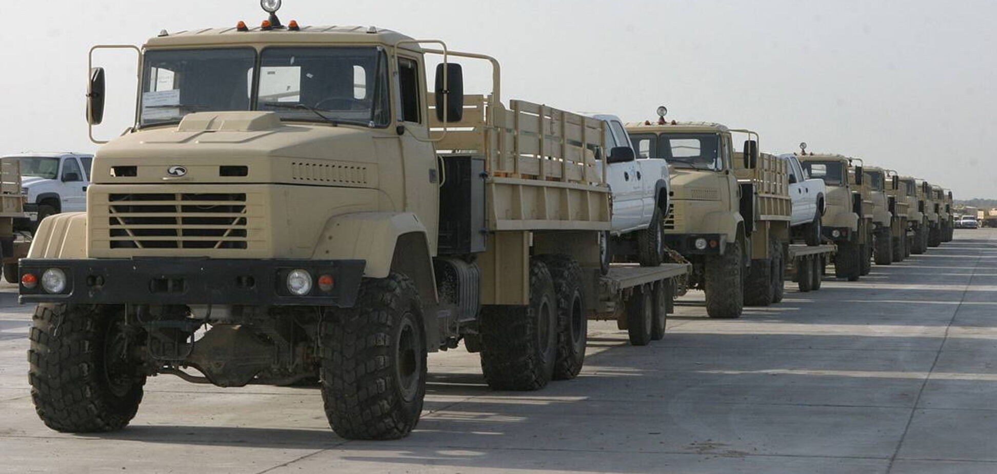 Военные США приостановили контракт с АвтоКрАЗом
