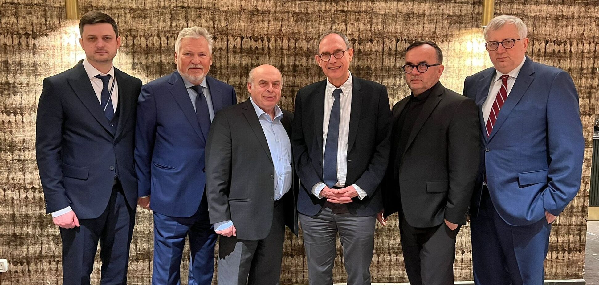 Путин недооценил готовность украинского народа к борьбе, – Александр Квасьневский