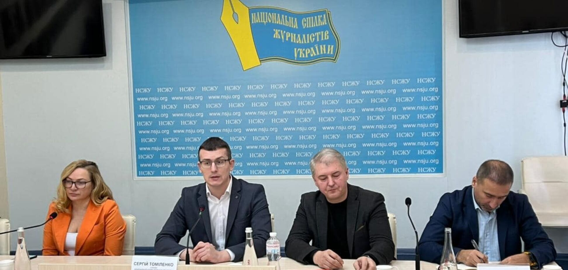 За последние 2 дня по ускоренной процедуре более тысячи журналистов получили аккредитацию для работы на передовой