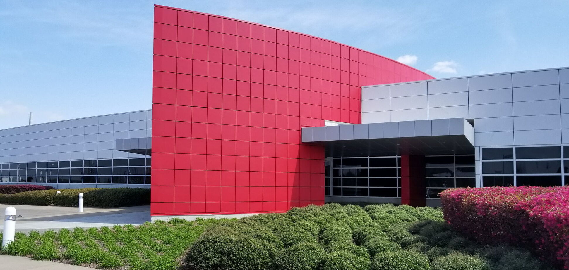 Nissan модернізує завод у США для випуску електромобілів