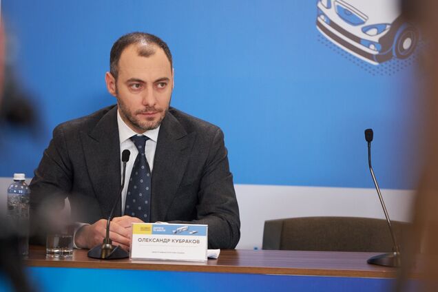 Фиксируем все потери по инфраструктуре: дороги восстановим, мосты отстроим – министр Кубраков