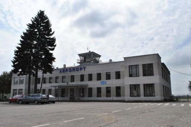 В Тернополе атаковали аэропорт, в городе объявлена воздушная тревога