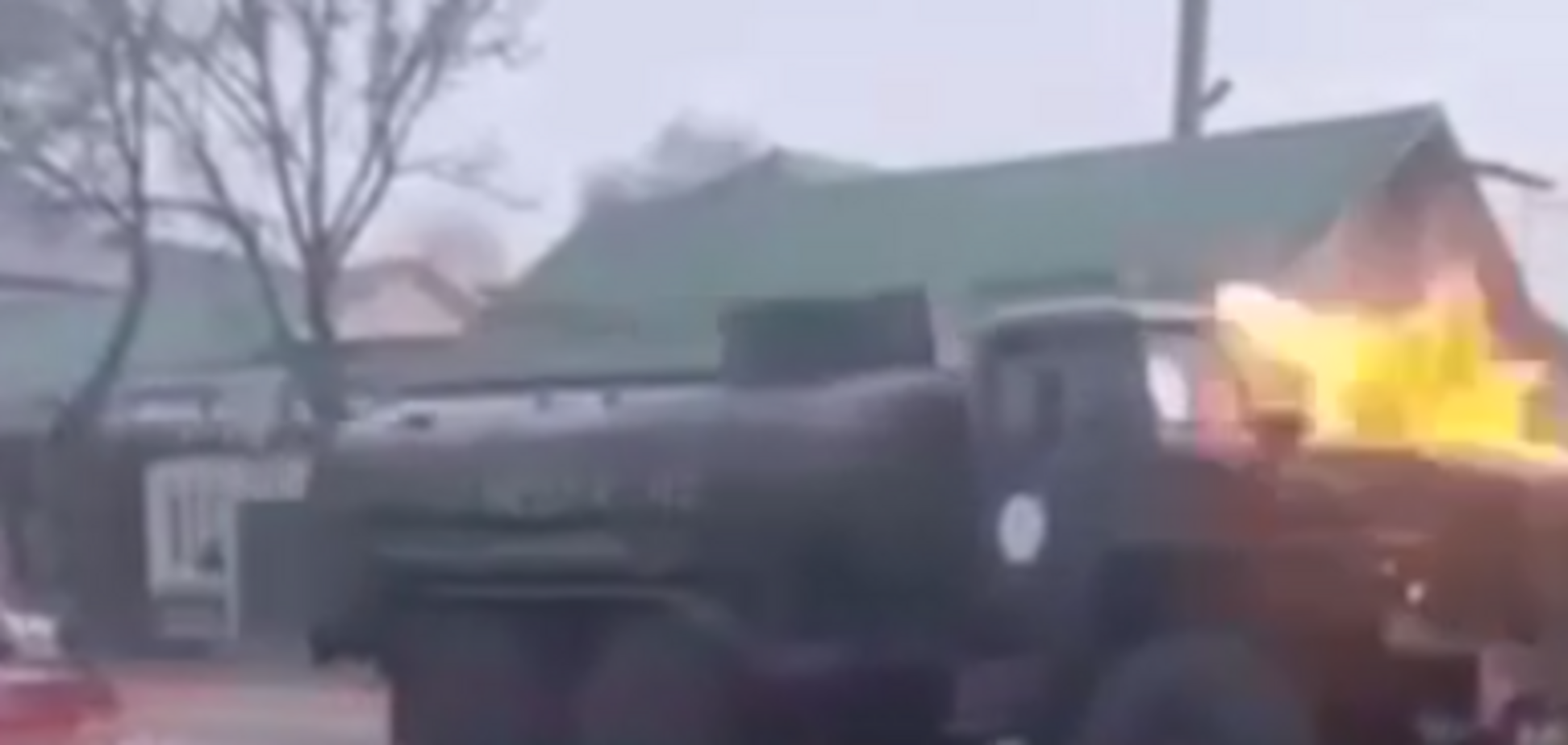 В Сумской области ''коктейлем Молотова'' подожгли бензовоз оккупантов. Видео