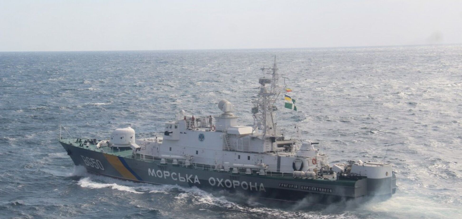 Дрон противника атаковал украинский пограничний корабль, но был сбит