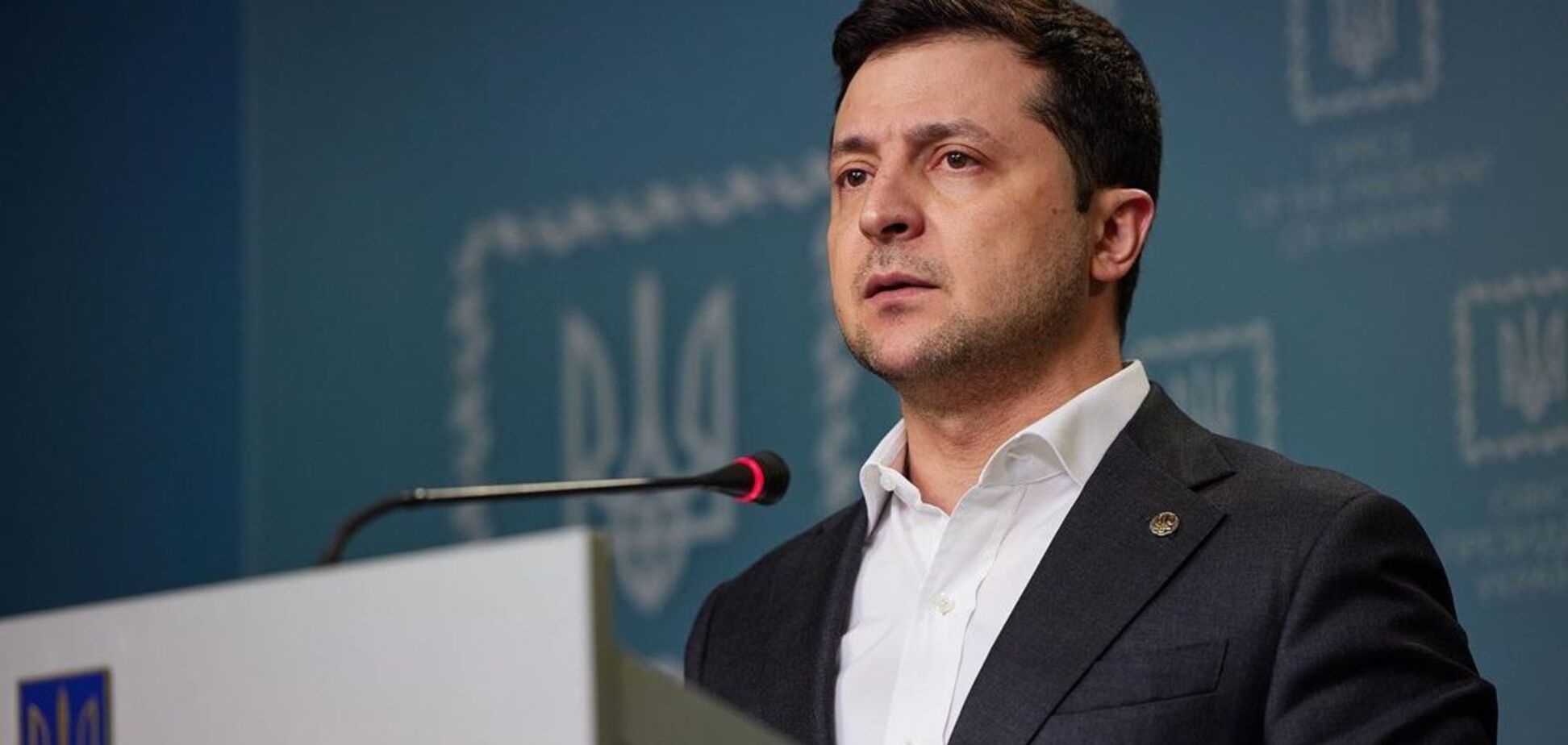 'Этой ночью мы должны выстоять, судьба Украины решается прямо сейчас': Зеленский снова обратился к народу