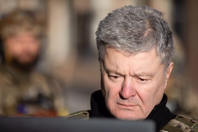 Порошенко поприветствовал решение правительства Германии предоставить Украине оружие и призвал ускорить членство в ЕС и НАТО