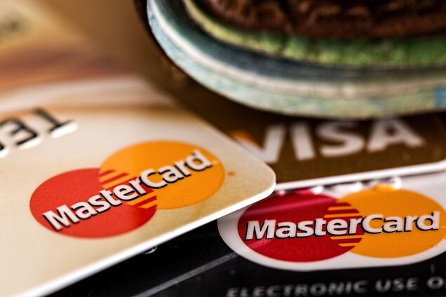 Visa и Mastercard уходят из России