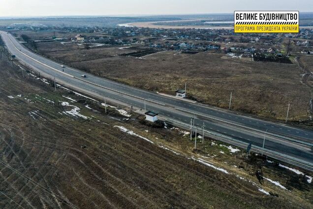 Вблизи Николаева завершили строительство трассы Днепр – Николаев. Фото