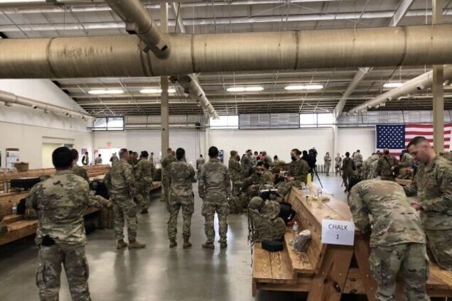 В Польшу перебрасывают 1,7 тыс. десантников из США