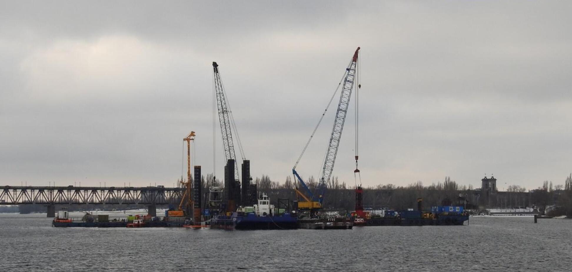 Поможет ледокол: строительство мегамоста в Кременчуге завершат на год раньше