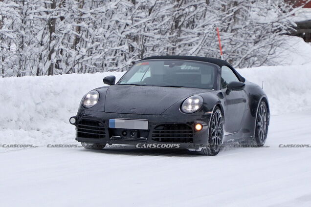 Porsche готує фейсліфтинг для 911 та тестує кабріолет
