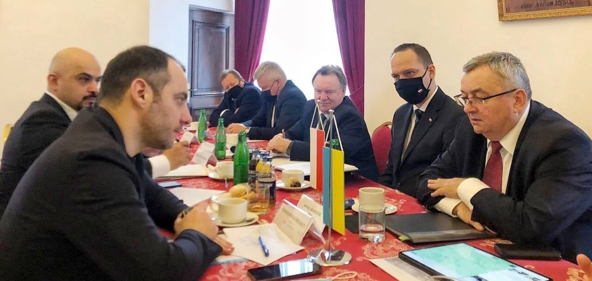 Київ та Варшаву з'єднають швидкісною колією