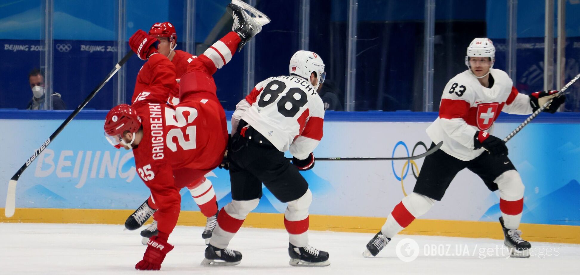 Российские хоккеисты вымучили победу над Швейцарией в первом матче на Олимпиаде-2022