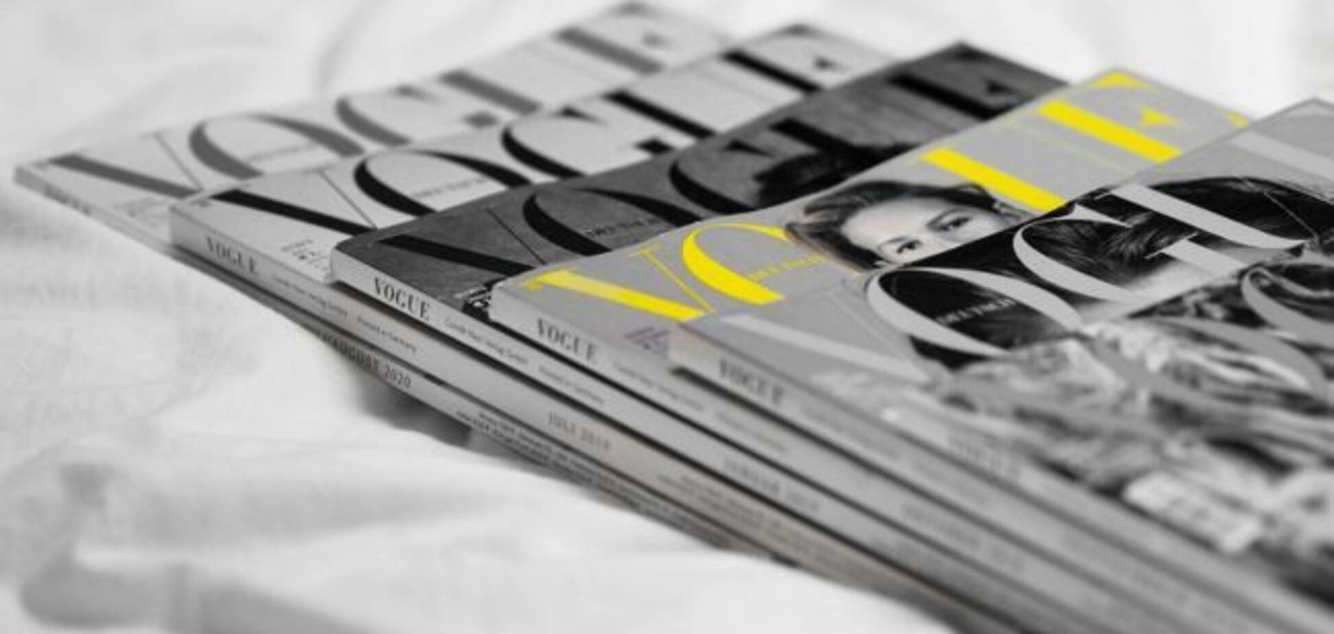 Vogue призвал мировые дома моды остановить экспорт в Россию