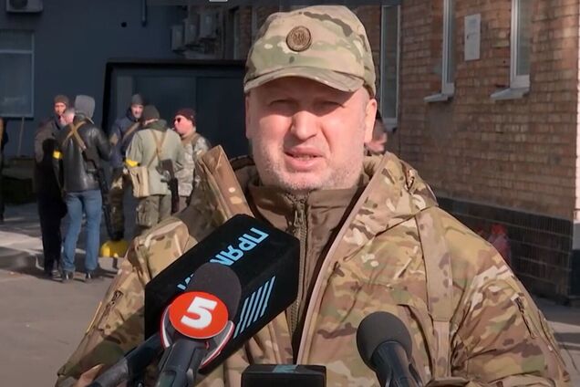 Пришло время повесить Путина на Красной площади, – Турчинов обратился к россиянам