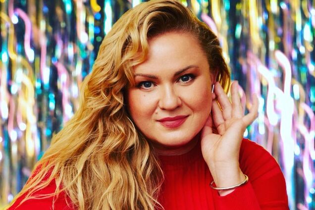 Олеся Жураковська назвала зірку із Росії, з ким спілкується під час війни: вона адекватна