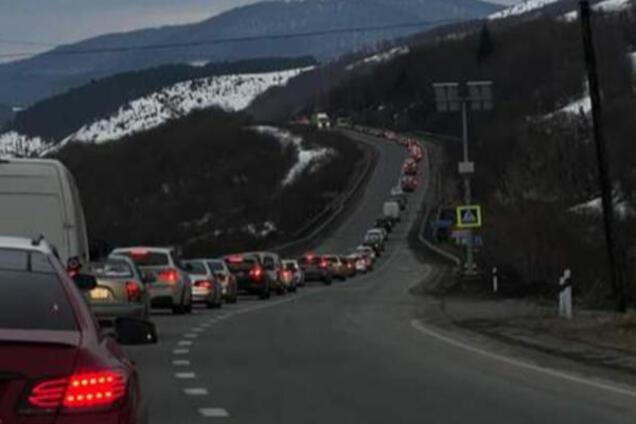 За якими маршрутами зараз краще їхати на Захід України: карти від Мінінфраструктури