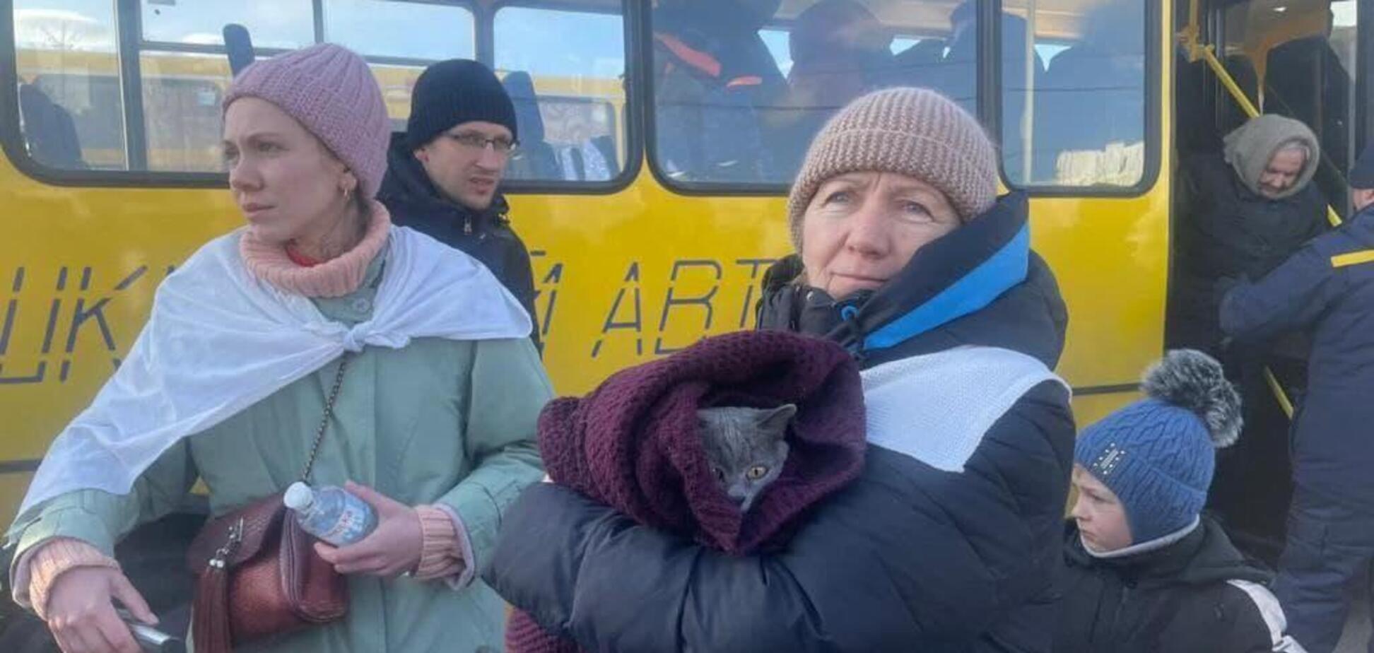 Гуманитарные коридоры: как происходит эвакуация из самых опасных районов Украины