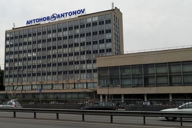 Оккупанты обстреляли завод 'Антонов'